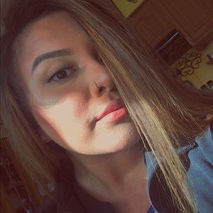 Meet your Posher, Carmen